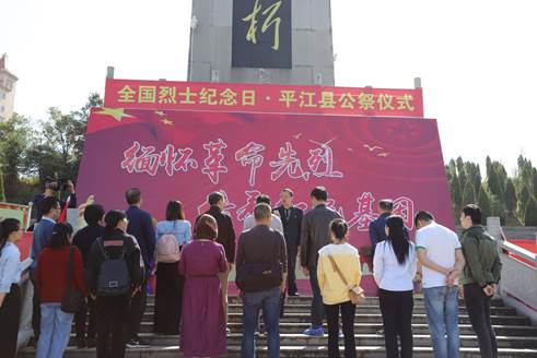 说明: C:\Users\Administrator\Desktop\22e701b23f2ae86a0123c51861a7eab.jpg