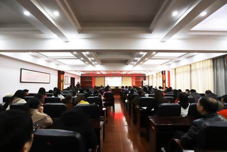 说明: C:\Users\Administrator\Desktop\19电大民主生活会方案、班子材料11.24\IMG_7155-2.jpg