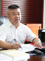 党委书记 李有根