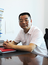 党委委员、副校长 李健